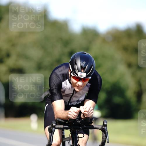 07.09.2025 - 19. Norderstedt Triathlon Michael Burmester http://msf.ph/oto/8835496 07.09.2025 13:52:02 Radfahren 911, 965 meine-sportfotos.de