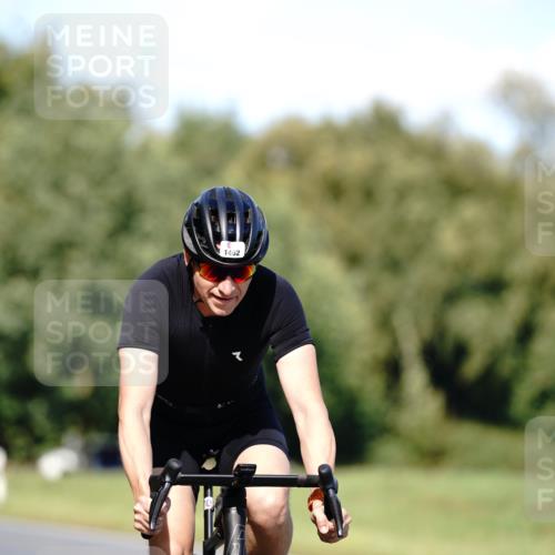 07.09.2025 - 19. Norderstedt Triathlon Michael Burmester http://msf.ph/oto/8835514 07.09.2025 13:52:32 Radfahren 361, 366, 1462, 1468 meine-sportfotos.de