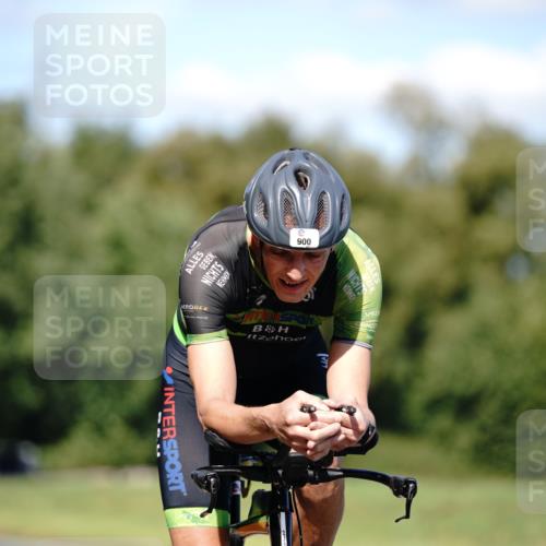 07.09.2025 - 19. Norderstedt Triathlon Michael Burmester http://msf.ph/oto/8835529 07.09.2025 13:52:36 Radfahren 900, 1468 meine-sportfotos.de