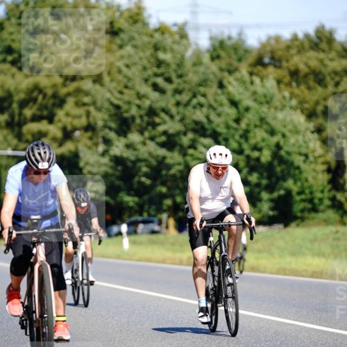 07.09.2025 - 19. Norderstedt Triathlon Michael Burmester http://msf.ph/oto/8835534 07.09.2025 12:33:04 Radfahren 718, 739, 853, 1276 meine-sportfotos.de