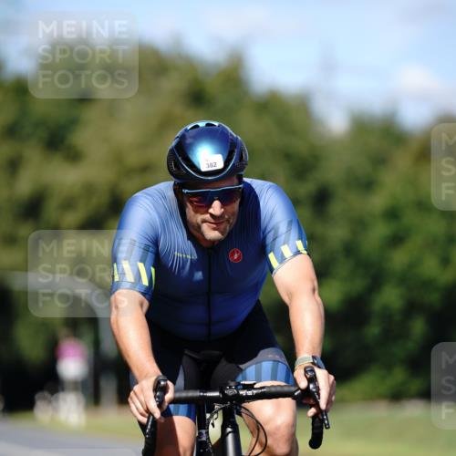 07.09.2025 - 19. Norderstedt Triathlon Michael Burmester http://msf.ph/oto/8835548 07.09.2025 13:53:08 Radfahren 382, 1026, 1459 meine-sportfotos.de