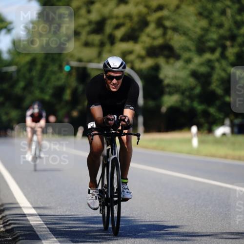 07.09.2025 - 19. Norderstedt Triathlon Michael Burmester http://msf.ph/oto/8835552 07.09.2025 13:53:09 Radfahren 382, 1026, 1459 meine-sportfotos.de