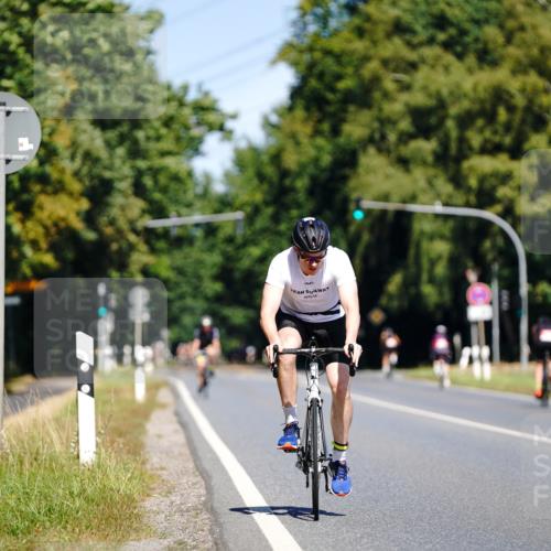07.09.2025 - 19. Norderstedt Triathlon Michael Burmester http://msf.ph/oto/8835554 07.09.2025 12:33:17 Radfahren 139 meine-sportfotos.de