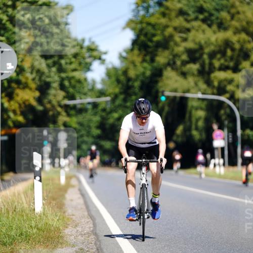 07.09.2025 - 19. Norderstedt Triathlon Michael Burmester http://msf.ph/oto/8835556 07.09.2025 12:33:17 Radfahren 139 meine-sportfotos.de