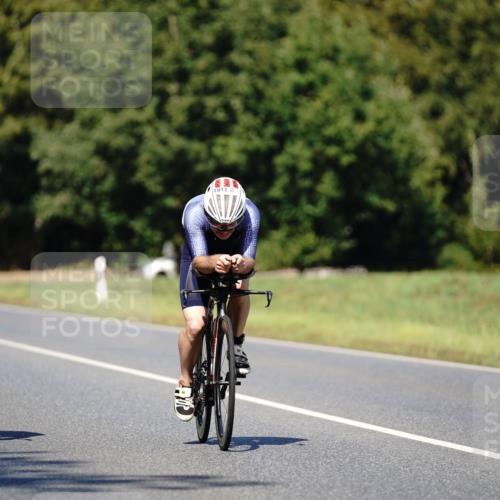 07.09.2025 - 19. Norderstedt Triathlon Michael Burmester http://msf.ph/oto/8835558 07.09.2025 13:53:12 Radfahren 979, 1011, 1026 meine-sportfotos.de
