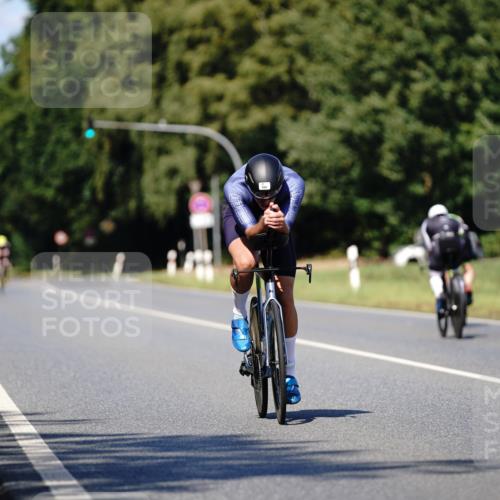 07.09.2025 - 19. Norderstedt Triathlon Michael Burmester http://msf.ph/oto/8835566 07.09.2025 13:53:22 Radfahren 980 meine-sportfotos.de