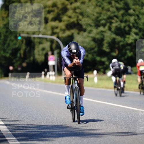 07.09.2025 - 19. Norderstedt Triathlon Michael Burmester http://msf.ph/oto/8835568 07.09.2025 13:53:22 Radfahren 980 meine-sportfotos.de