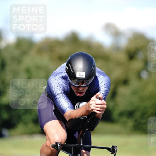 07.09.2025 - 19. Norderstedt Triathlon Michael Burmester http://msf.ph/oto/8835570 07.09.2025 13:53:23 Radfahren 980 meine-sportfotos.de