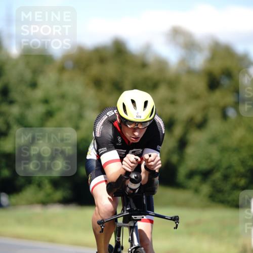 07.09.2025 - 19. Norderstedt Triathlon Michael Burmester http://msf.ph/oto/8835577 07.09.2025 13:53:32 Radfahren 879, 978, 988 meine-sportfotos.de
