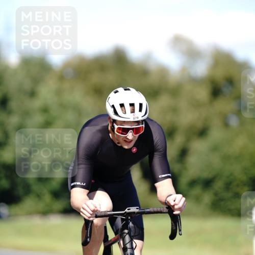 07.09.2025 - 19. Norderstedt Triathlon Michael Burmester http://msf.ph/oto/8835579 07.09.2025 13:53:33 Radfahren 879, 978, 988 meine-sportfotos.de