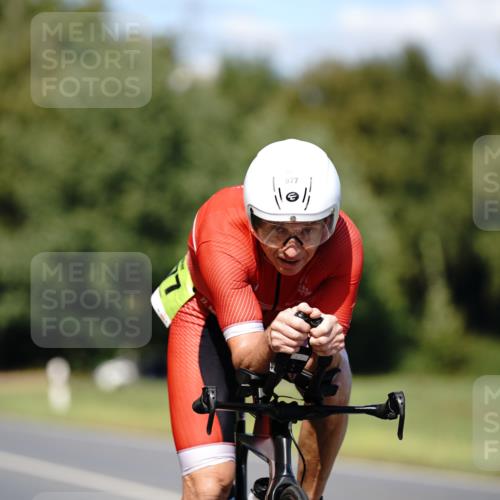 07.09.2025 - 19. Norderstedt Triathlon Michael Burmester http://msf.ph/oto/8835590 07.09.2025 13:53:41 Radfahren 977, 1039 meine-sportfotos.de