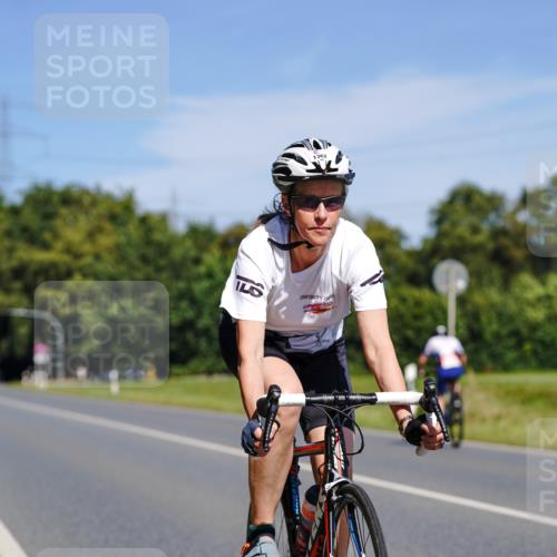 07.09.2025 - 19. Norderstedt Triathlon Michael Burmester http://msf.ph/oto/8835604 07.09.2025 12:33:53 Radfahren 188, 243, 767, 1362 meine-sportfotos.de