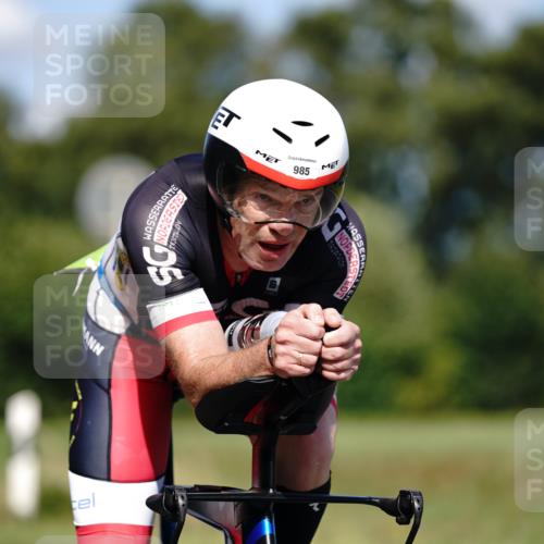 07.09.2025 - 19. Norderstedt Triathlon Michael Burmester http://msf.ph/oto/8835605 07.09.2025 13:53:47 Radfahren 985, 1017, 1039 meine-sportfotos.de