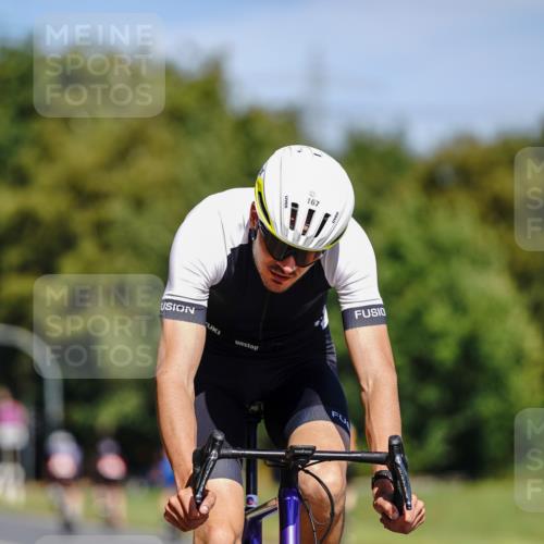 07.09.2025 - 19. Norderstedt Triathlon Michael Burmester http://msf.ph/oto/8835631 07.09.2025 12:34:09 Radfahren 167 meine-sportfotos.de