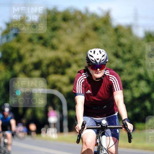 07.09.2025 - 19. Norderstedt Triathlon Michael Burmester http://msf.ph/oto/8835639 07.09.2025 12:34:22 Radfahren 809 meine-sportfotos.de