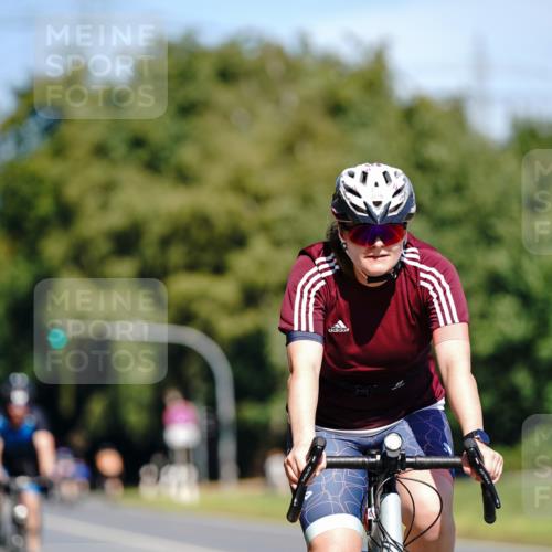 07.09.2025 - 19. Norderstedt Triathlon Michael Burmester http://msf.ph/oto/8835642 07.09.2025 12:34:22 Radfahren 809 meine-sportfotos.de