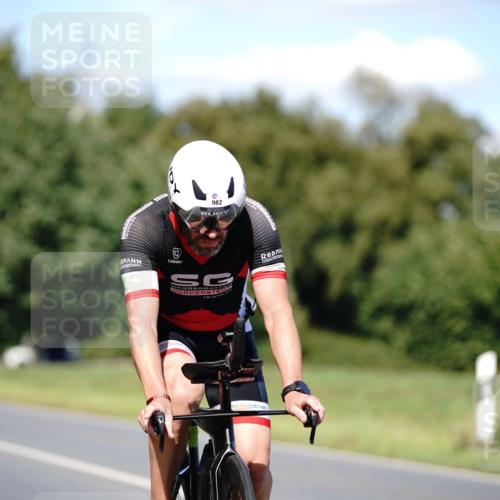 07.09.2025 - 19. Norderstedt Triathlon Michael Burmester http://msf.ph/oto/8835643 07.09.2025 13:54:11 Radfahren 364, 373, 972, 982 meine-sportfotos.de