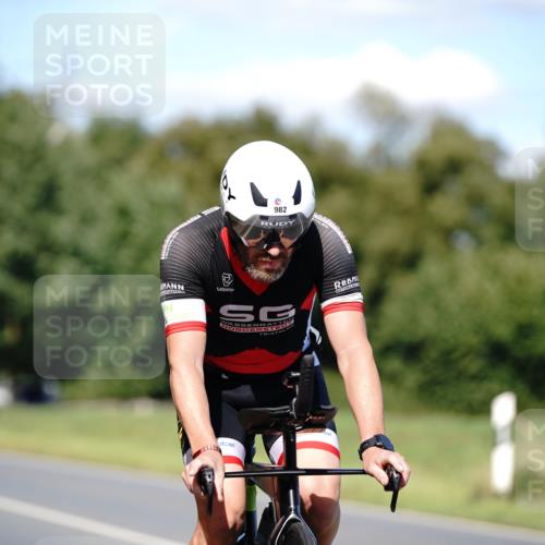 07.09.2025 - 19. Norderstedt Triathlon Michael Burmester http://msf.ph/oto/8835645 07.09.2025 13:54:11 Radfahren 364, 373, 972, 982 meine-sportfotos.de