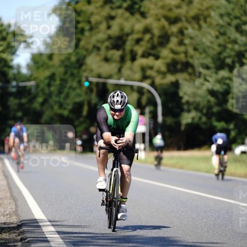 07.09.2025 - 19. Norderstedt Triathlon Michael Burmester http://msf.ph/oto/8835652 07.09.2025 13:54:17 Radfahren 1034 meine-sportfotos.de