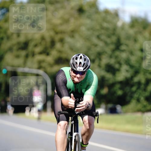 07.09.2025 - 19. Norderstedt Triathlon Michael Burmester http://msf.ph/oto/8835655 07.09.2025 13:54:18 Radfahren 1034 meine-sportfotos.de