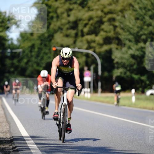 07.09.2025 - 19. Norderstedt Triathlon Michael Burmester http://msf.ph/oto/8835670 07.09.2025 13:54:25 Radfahren 974, 996, 1040 meine-sportfotos.de