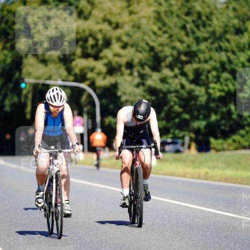 07.09.2025 - 19. Norderstedt Triathlon Michael Burmester http://msf.ph/oto/8835684 07.09.2025 12:35:17 Radfahren 213, 218, 1243, 1277 meine-sportfotos.de