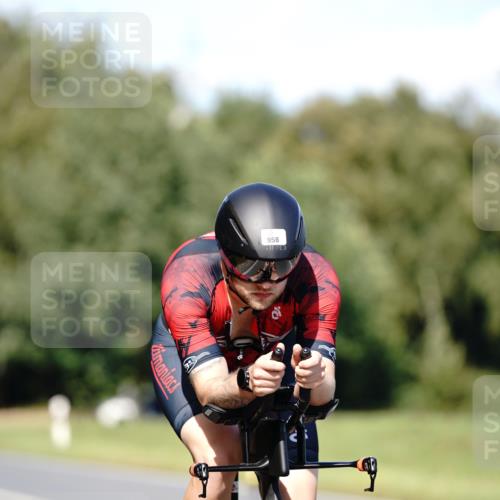 07.09.2025 - 19. Norderstedt Triathlon Michael Burmester http://msf.ph/oto/8835687 07.09.2025 13:54:31 Radfahren 958 meine-sportfotos.de