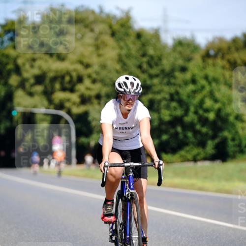 07.09.2025 - 19. Norderstedt Triathlon Michael Burmester http://msf.ph/oto/8835690 07.09.2025 12:35:19 Radfahren 218, 1243, 1277 meine-sportfotos.de