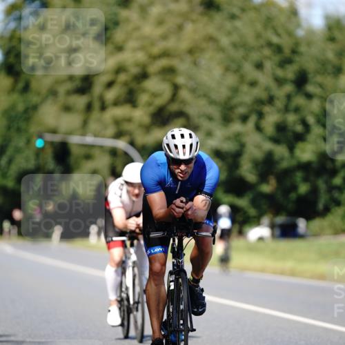 07.09.2025 - 19. Norderstedt Triathlon Michael Burmester http://msf.ph/oto/8835701 07.09.2025 13:54:53 Radfahren 422 meine-sportfotos.de