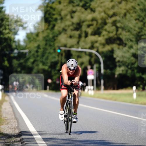 07.09.2025 - 19. Norderstedt Triathlon Michael Burmester http://msf.ph/oto/8835710 07.09.2025 13:55:00 Radfahren 984 meine-sportfotos.de