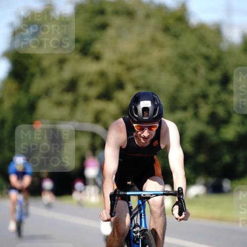 07.09.2025 - 19. Norderstedt Triathlon Michael Burmester http://msf.ph/oto/8835741 07.09.2025 13:55:31 Radfahren 392, 398, 1002, 1009 meine-sportfotos.de