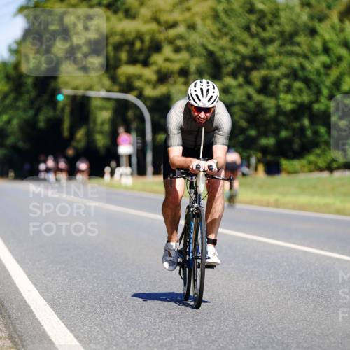 07.09.2025 - 19. Norderstedt Triathlon Michael Burmester http://msf.ph/oto/8835753 07.09.2025 12:35:52 Radfahren 283, 288, 786, 810 meine-sportfotos.de