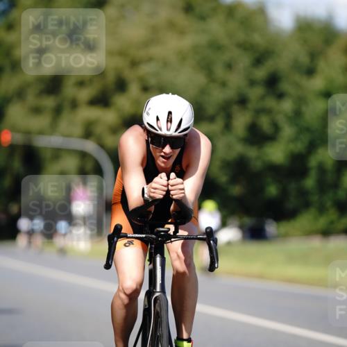 07.09.2025 - 19. Norderstedt Triathlon Michael Burmester http://msf.ph/oto/8835755 07.09.2025 13:55:46 Radfahren 1001, 1042 meine-sportfotos.de