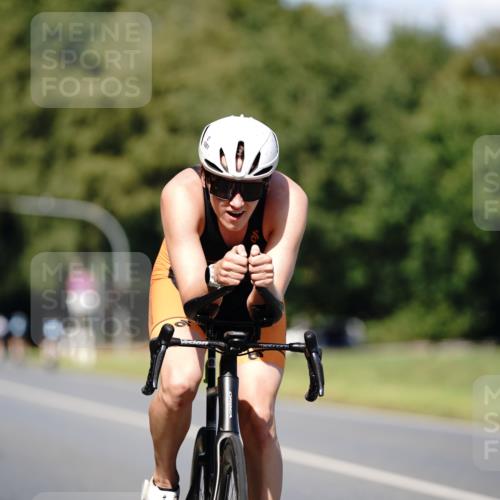 07.09.2025 - 19. Norderstedt Triathlon Michael Burmester http://msf.ph/oto/8835757 07.09.2025 13:55:46 Radfahren 1001, 1042 meine-sportfotos.de