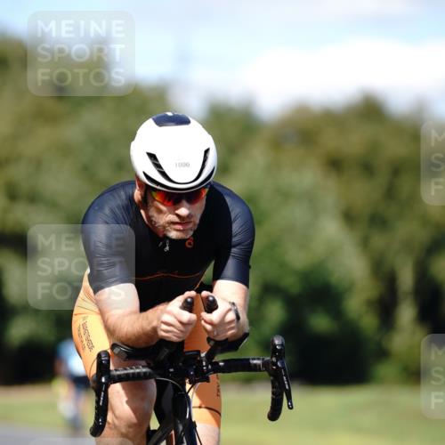 07.09.2025 - 19. Norderstedt Triathlon Michael Burmester http://msf.ph/oto/8835775 07.09.2025 13:55:54 Radfahren 1000 meine-sportfotos.de