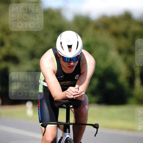 07.09.2025 - 19. Norderstedt Triathlon Michael Burmester http://msf.ph/oto/8835781 07.09.2025 13:56:03 Radfahren 993 meine-sportfotos.de