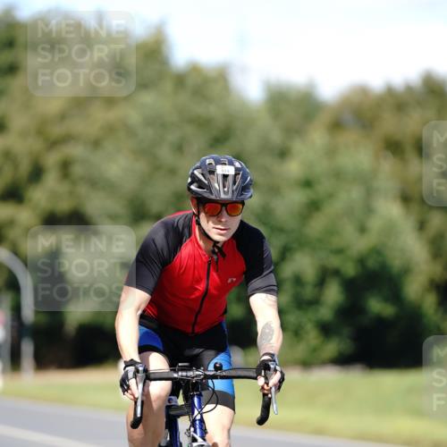 07.09.2025 - 19. Norderstedt Triathlon Michael Burmester http://msf.ph/oto/8835789 07.09.2025 13:56:08 Radfahren 374 meine-sportfotos.de