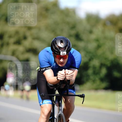 07.09.2025 - 19. Norderstedt Triathlon Michael Burmester http://msf.ph/oto/8835804 07.09.2025 13:56:45 Radfahren 971, 1008 meine-sportfotos.de