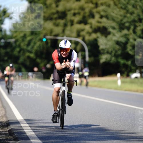 07.09.2025 - 19. Norderstedt Triathlon Michael Burmester http://msf.ph/oto/8835806 07.09.2025 13:56:46 Radfahren 971, 1008 meine-sportfotos.de
