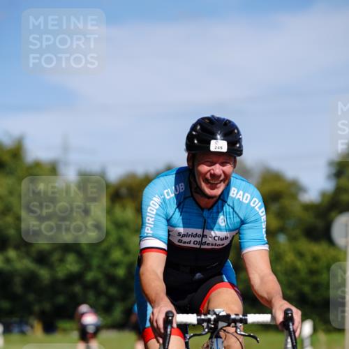 07.09.2025 - 19. Norderstedt Triathlon Michael Burmester http://msf.ph/oto/8835811 07.09.2025 12:36:37 Radfahren 249 meine-sportfotos.de