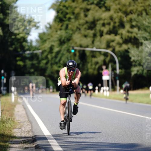 07.09.2025 - 19. Norderstedt Triathlon Michael Burmester http://msf.ph/oto/8835814 07.09.2025 13:56:50 Radfahren 971, 1005 meine-sportfotos.de