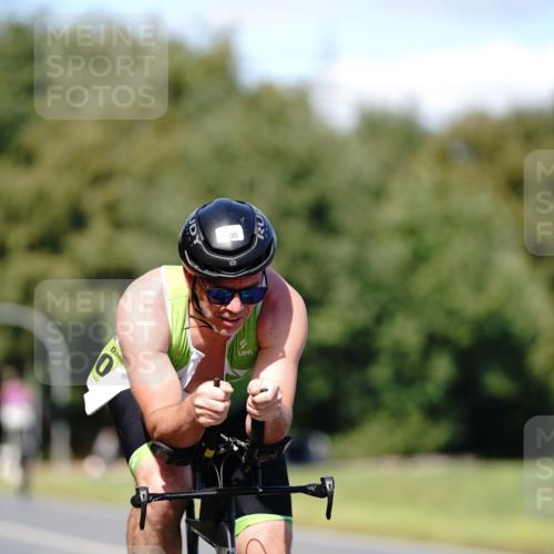 07.09.2025 - 19. Norderstedt Triathlon Michael Burmester http://msf.ph/oto/8835816 07.09.2025 13:56:51 Radfahren 1005 meine-sportfotos.de