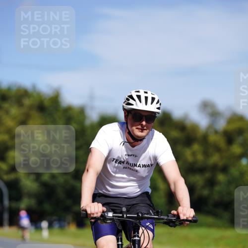 07.09.2025 - 19. Norderstedt Triathlon Michael Burmester http://msf.ph/oto/8835820 07.09.2025 12:36:53 Radfahren 757, 1398 meine-sportfotos.de