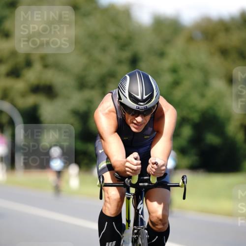 07.09.2025 - 19. Norderstedt Triathlon Michael Burmester http://msf.ph/oto/8835832 07.09.2025 13:57:19 Radfahren 1027, 1036, 1457 meine-sportfotos.de