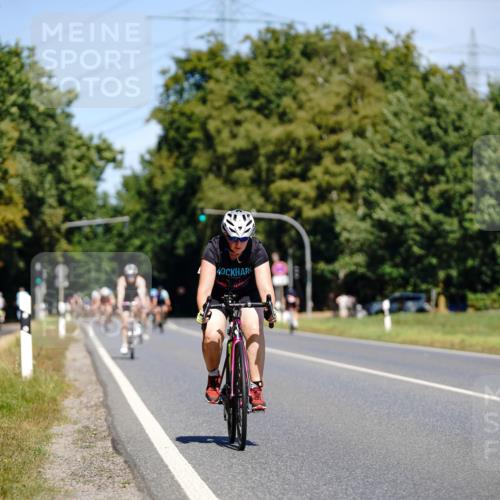 07.09.2025 - 19. Norderstedt Triathlon Michael Burmester http://msf.ph/oto/8835837 07.09.2025 12:37:24 Radfahren 1268 meine-sportfotos.de