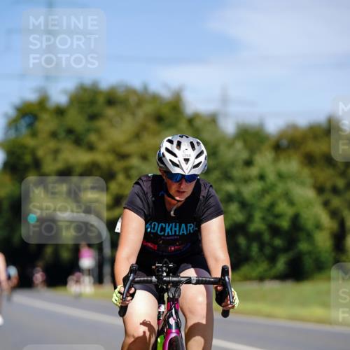 07.09.2025 - 19. Norderstedt Triathlon Michael Burmester http://msf.ph/oto/8835842 07.09.2025 12:37:25 Radfahren 1268 meine-sportfotos.de