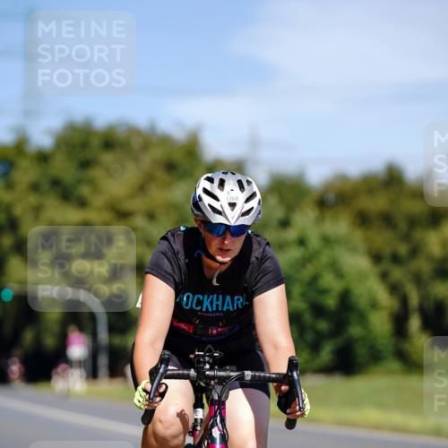 07.09.2025 - 19. Norderstedt Triathlon Michael Burmester http://msf.ph/oto/8835844 07.09.2025 12:37:25 Radfahren 1268 meine-sportfotos.de