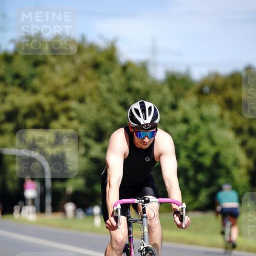 07.09.2025 - 19. Norderstedt Triathlon Michael Burmester http://msf.ph/oto/8835848 07.09.2025 12:37:29 Radfahren 1234, 1268, 1373 meine-sportfotos.de