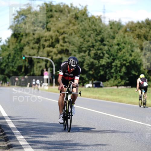 07.09.2025 - 19. Norderstedt Triathlon Michael Burmester http://msf.ph/oto/8835852 07.09.2025 13:57:25 Radfahren 986, 994, 1027, 1469 meine-sportfotos.de