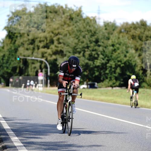 07.09.2025 - 19. Norderstedt Triathlon Michael Burmester http://msf.ph/oto/8835854 07.09.2025 13:57:26 Radfahren 986, 994, 1469 meine-sportfotos.de